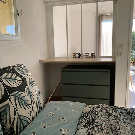 Maisonnette Dans Belle Residence Saint-Vallier-de-Thiey Екстер'єр фото