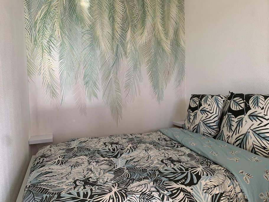 Maisonnette Dans Belle Residence Saint-Vallier-de-Thiey Екстер'єр фото